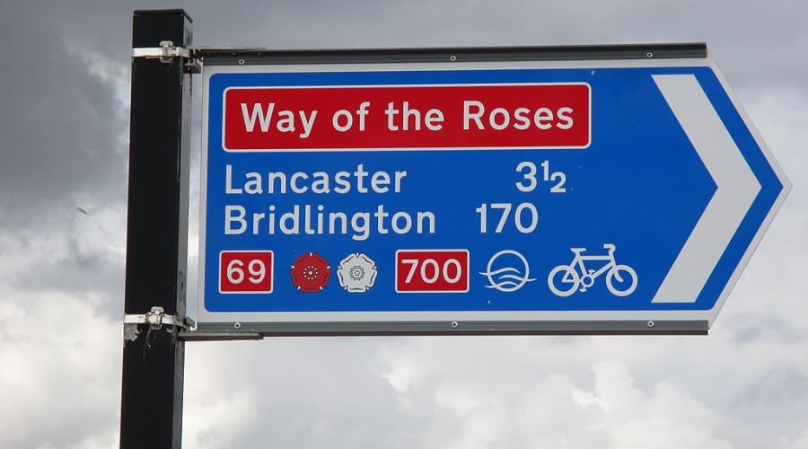 Way of the Roses Waymarker