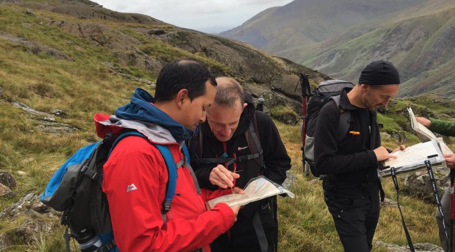 navigation in snowdonia using maps 