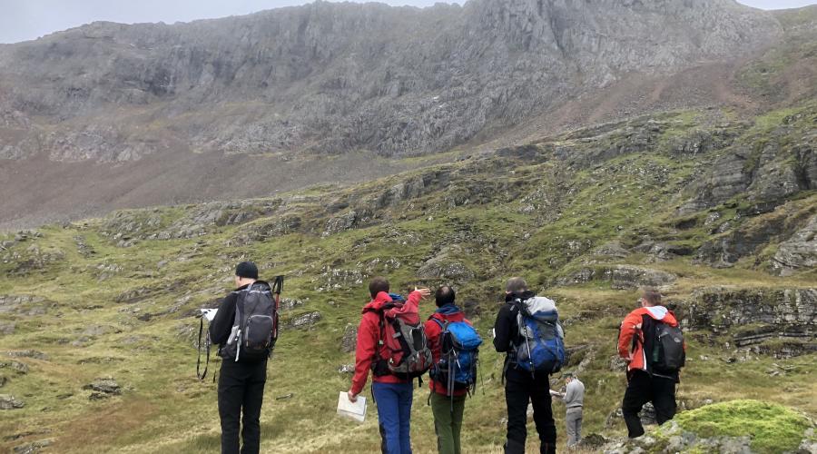navigation in snowdonia using maps 