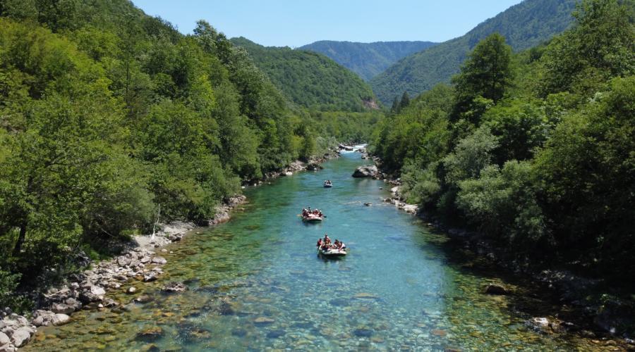 White Water rafting on the Tara river 