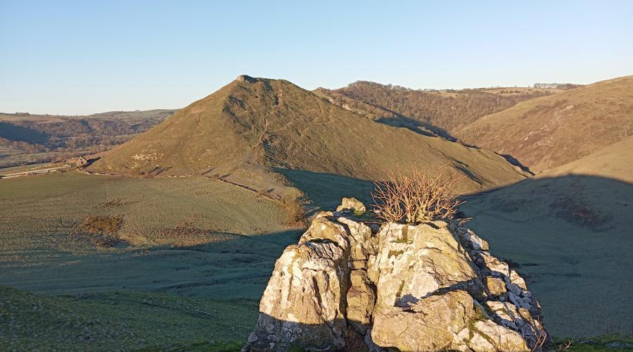 Crown of Dovedale2
