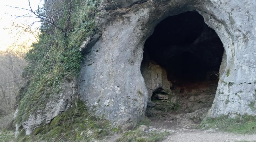 Crown of Dovedale2