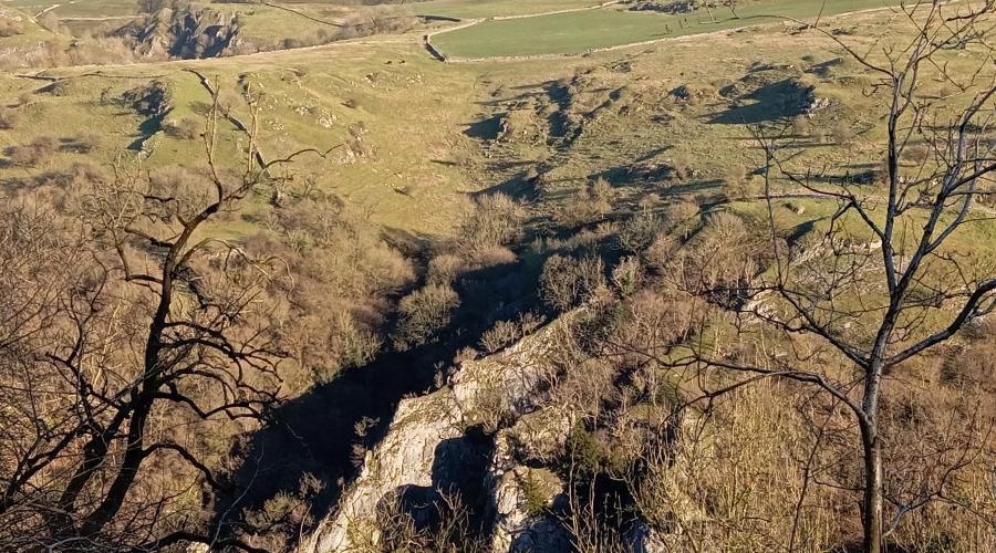 Crown of Dovedale2